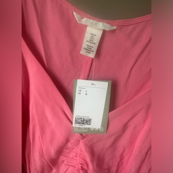 H&M Puff-Sleeved Dress (L) - Picture 6 of 6